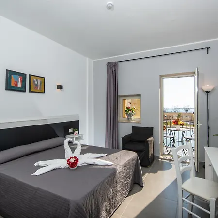 Hopps Hotel 4*
