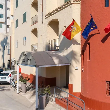 Hopps Hotel 4*